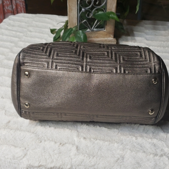 💋TRADED 💋Versace handbag 👜 - Picture 5 of 15